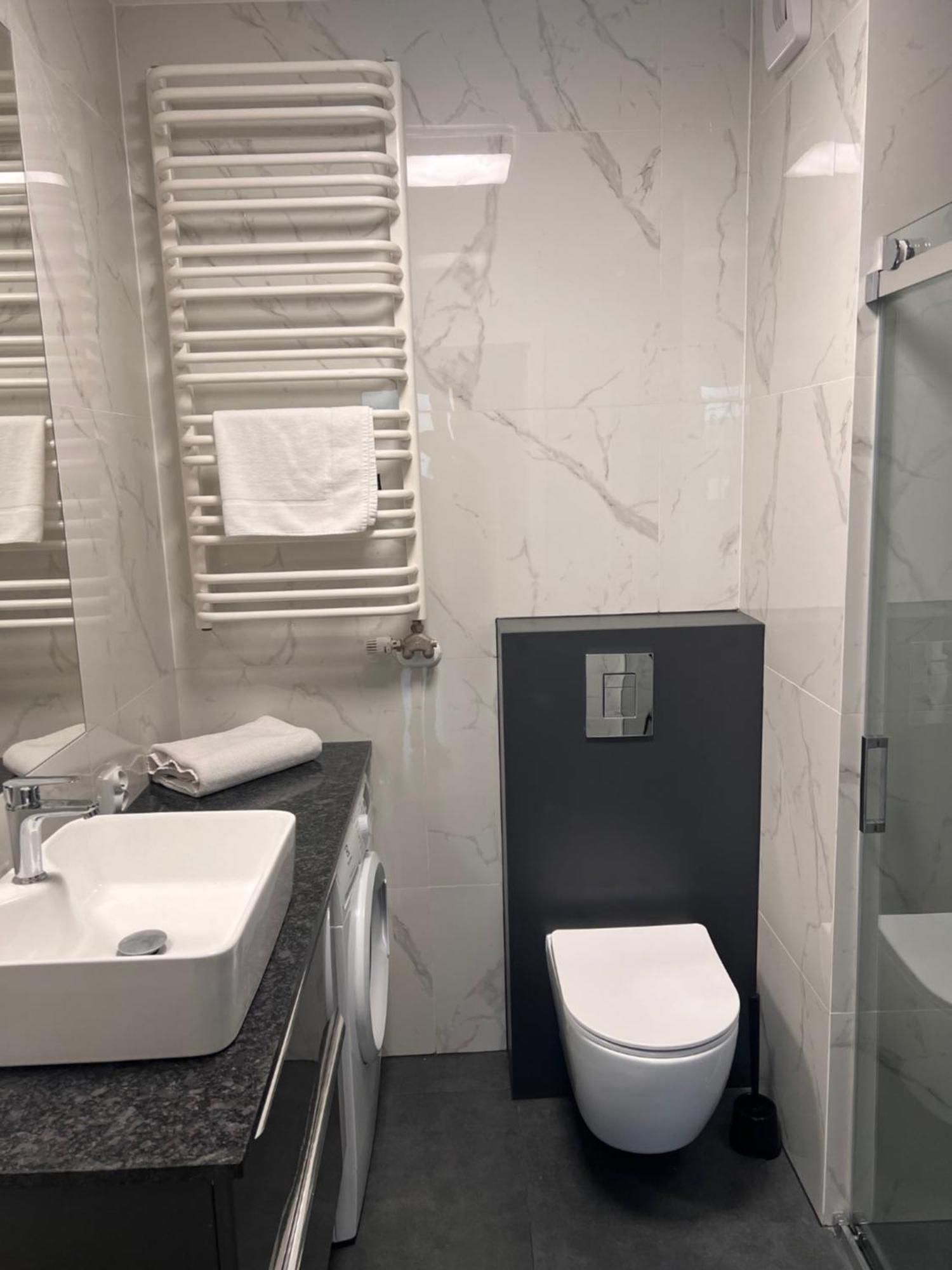 Apartamenty Platinex 1 Krakau Buitenkant foto